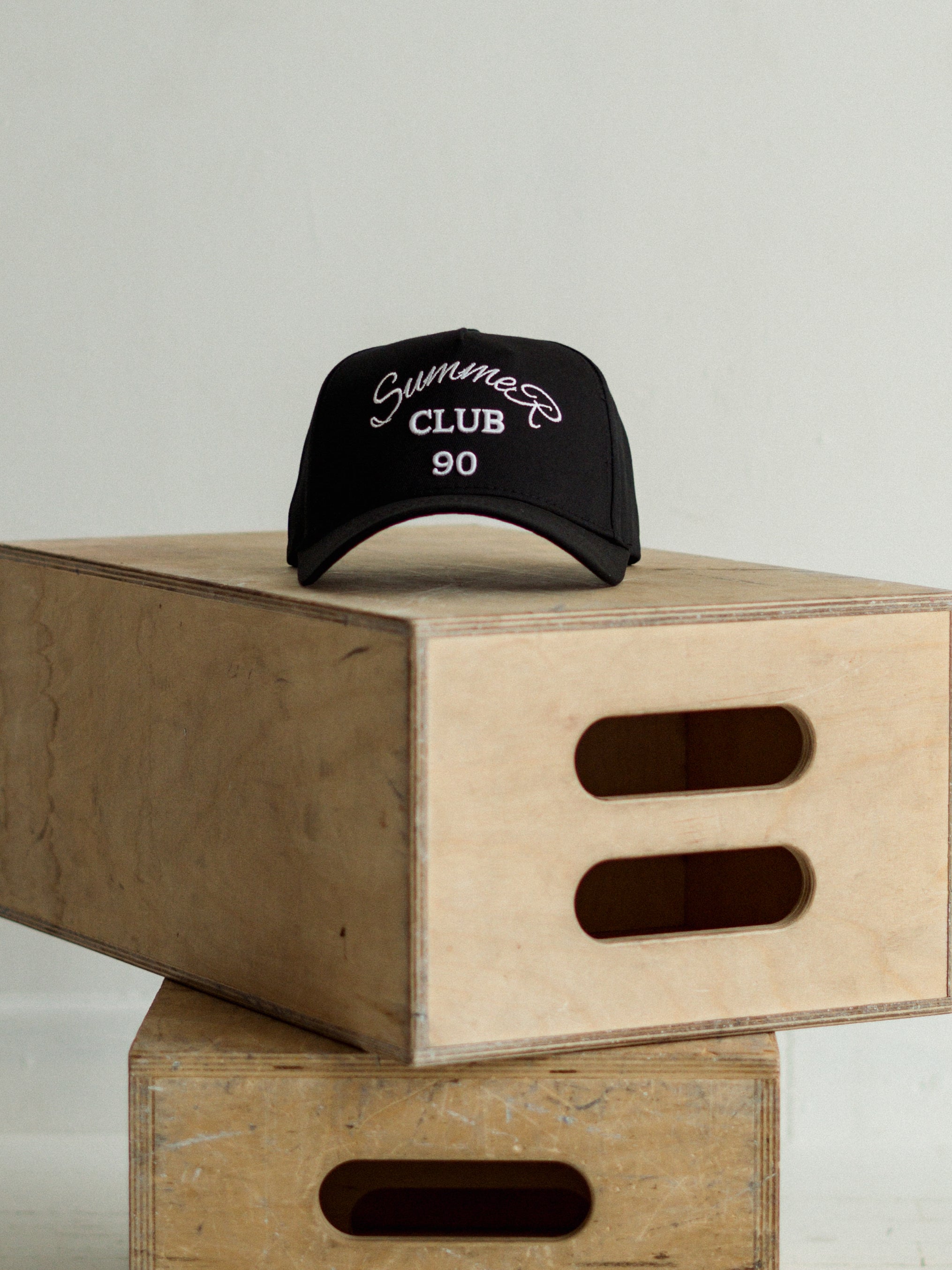 The 90 – Jet Black Hidden Pocket Hat | Summer Club